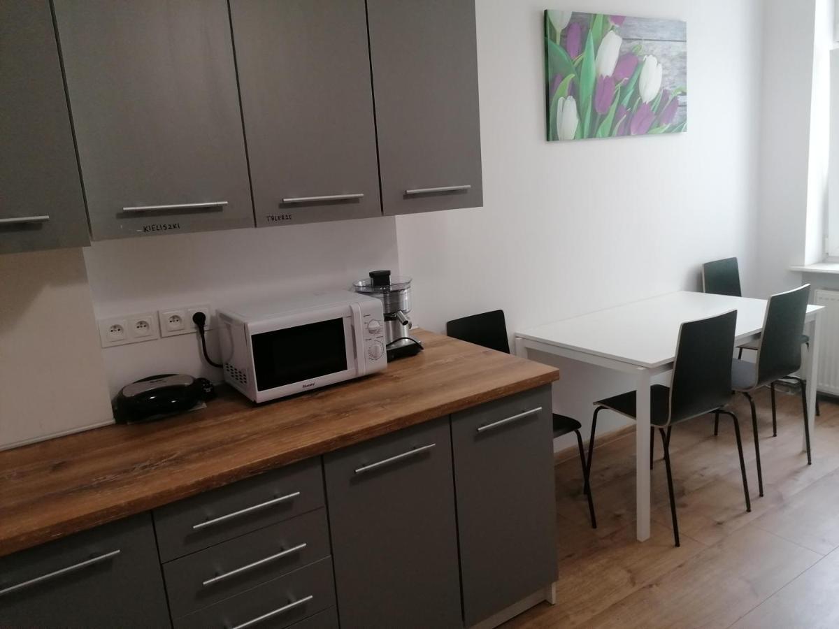 Tulip - Pokój 3 Ze Wspólną łazienką I Kuchnią Szczecin