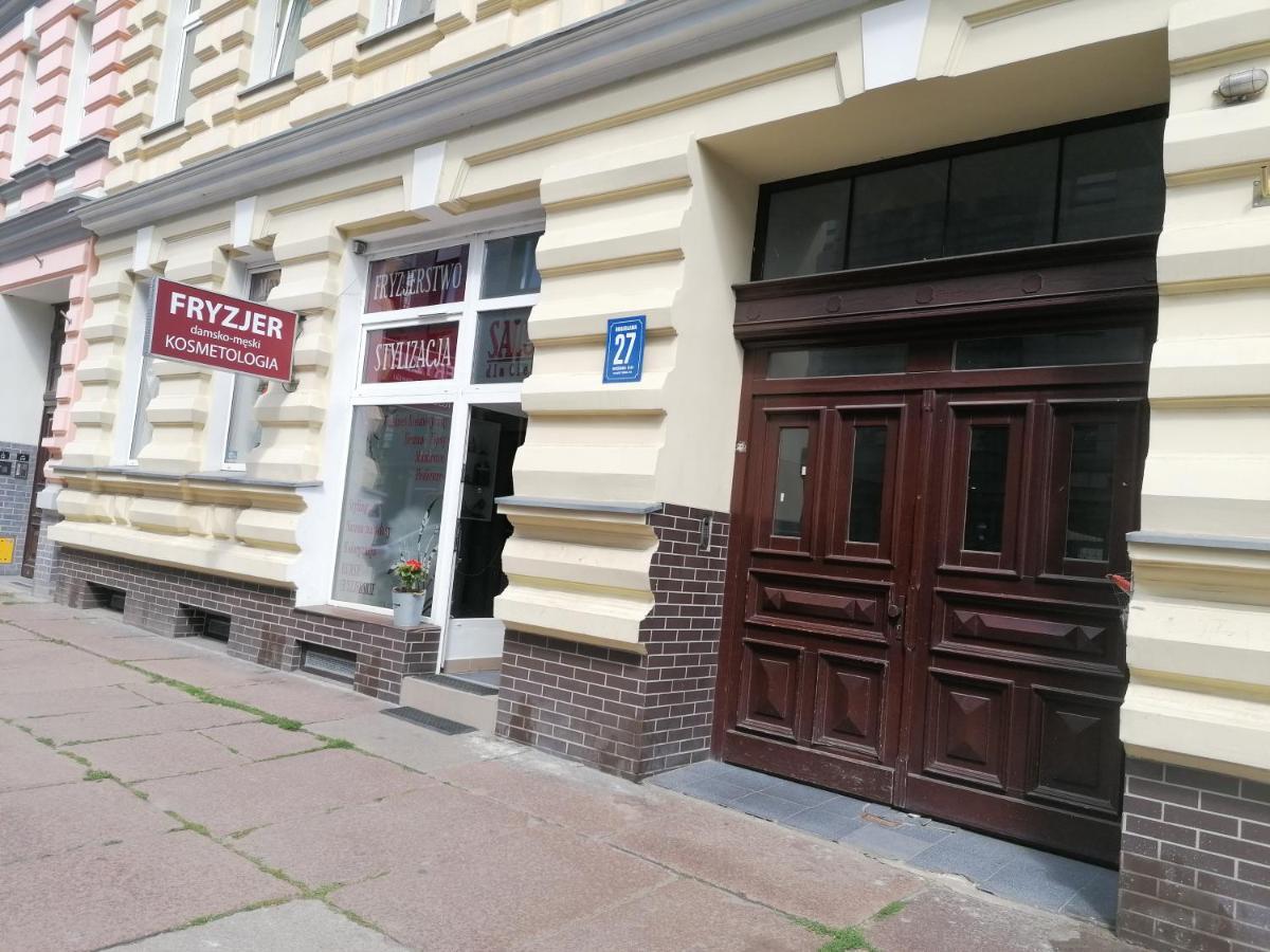 Apartament Tulip - Pokój 3 Ze Wspólną łazienką I Kuchnią